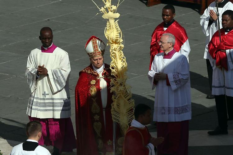 Domenica delle Palme, Papa "Deponete le armi! Siete fratelli!"