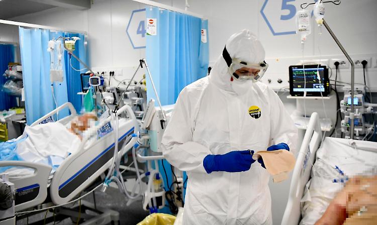 Infermieri, la loro fatica in  un video