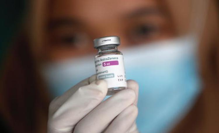 Under 60 che oggi dovrebbero ricevere seconda dose AstraZeneca invitati a non presentarsi
