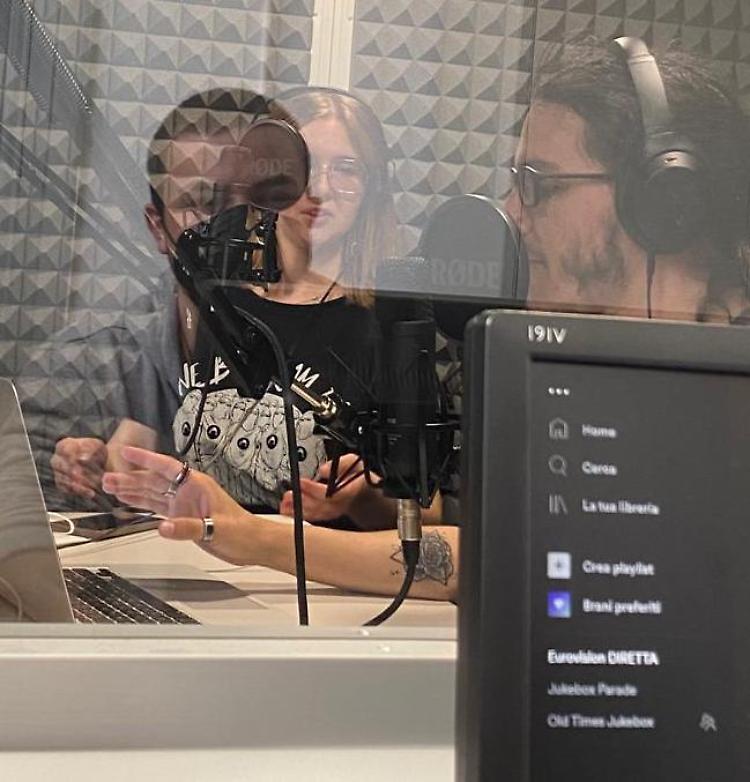 Nasce Stradio: il mondo scolastico cremonese ha la sua prima web radio
