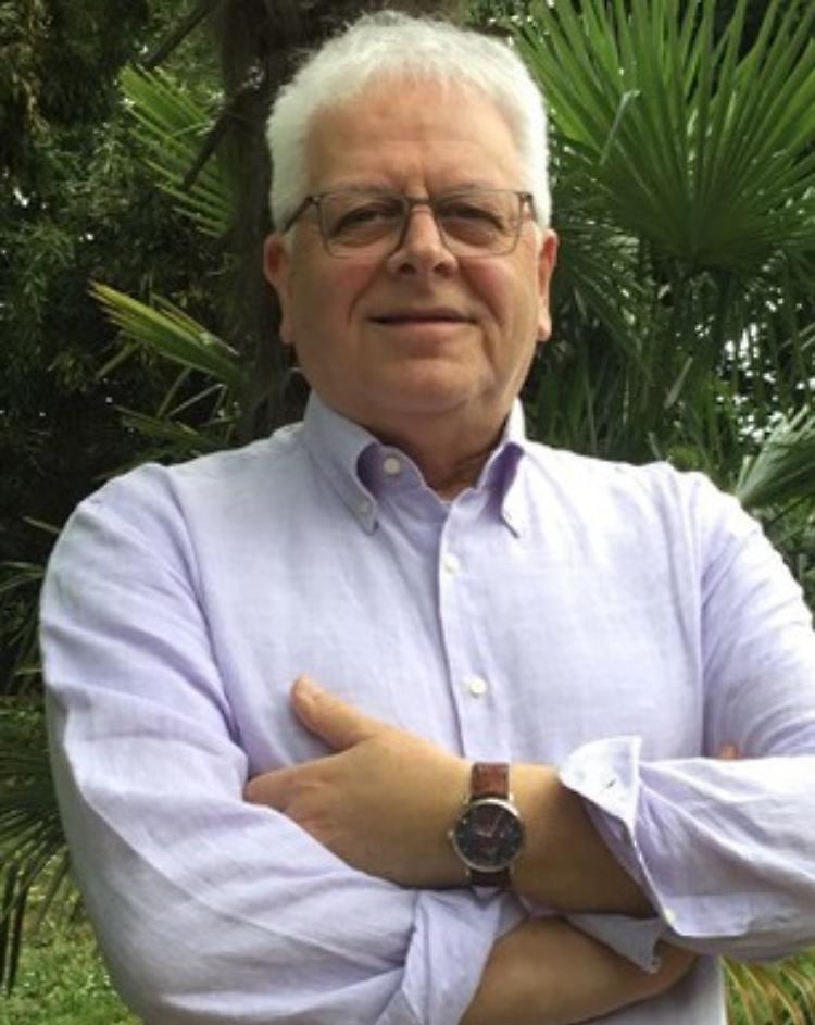 Il professore Cremonesi si candida a sindaco