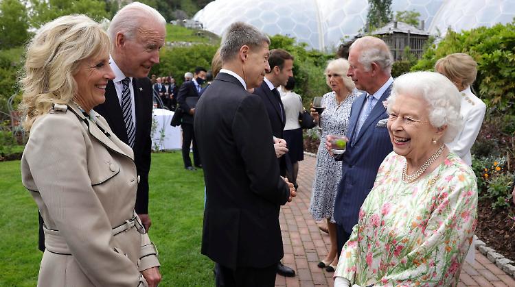 Il trench della First Lady capo unico made in Soncino