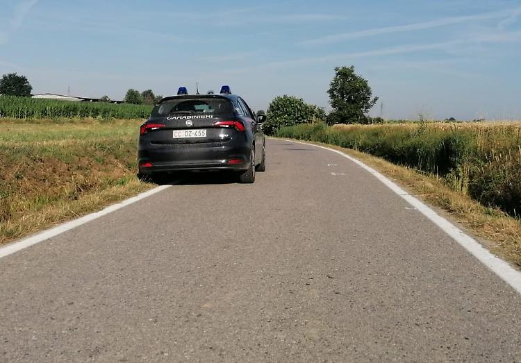 Investita mentre fa jogging, donna in ospedale: non è grave