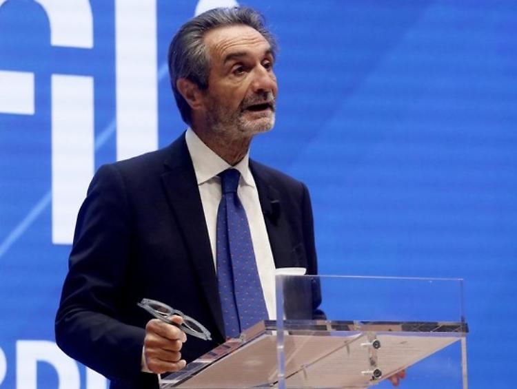 Fontana sale in consensi, è decimo tra i governatori