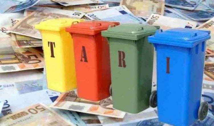 Rifiuti, calano le tariffe: «Il sistema è più equo»