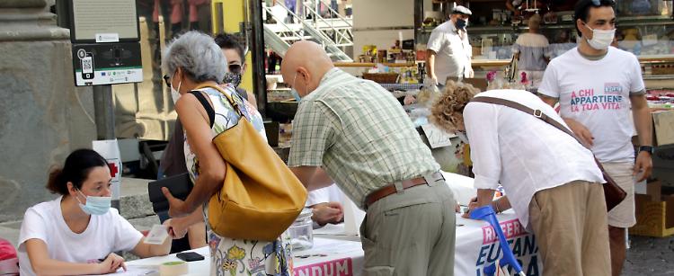 Eutanasia legale, più di tremila  «sì