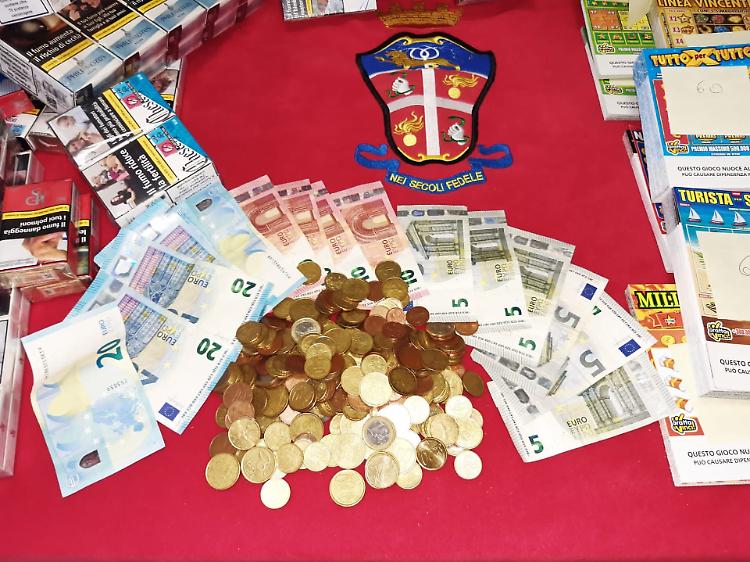Furto per 20 mila euro, tre denunciati e merce recuperata