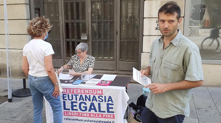 Per l’eutanasia legale superate le 4 mila firme