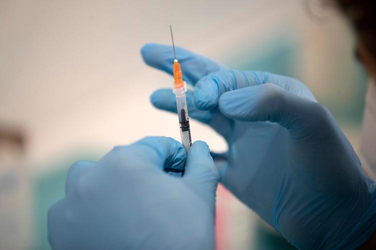 Vaccinazioni agli universitari: dal 16 agosto «bottone» specifico sul  portale