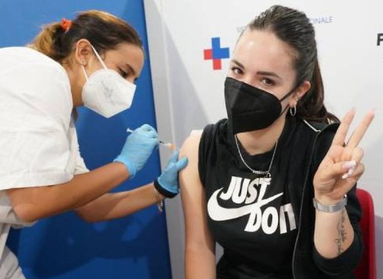 Al via la 'campagna' della Lombardia per sensibilizzare i più giovani: c'è anche Tik Tok