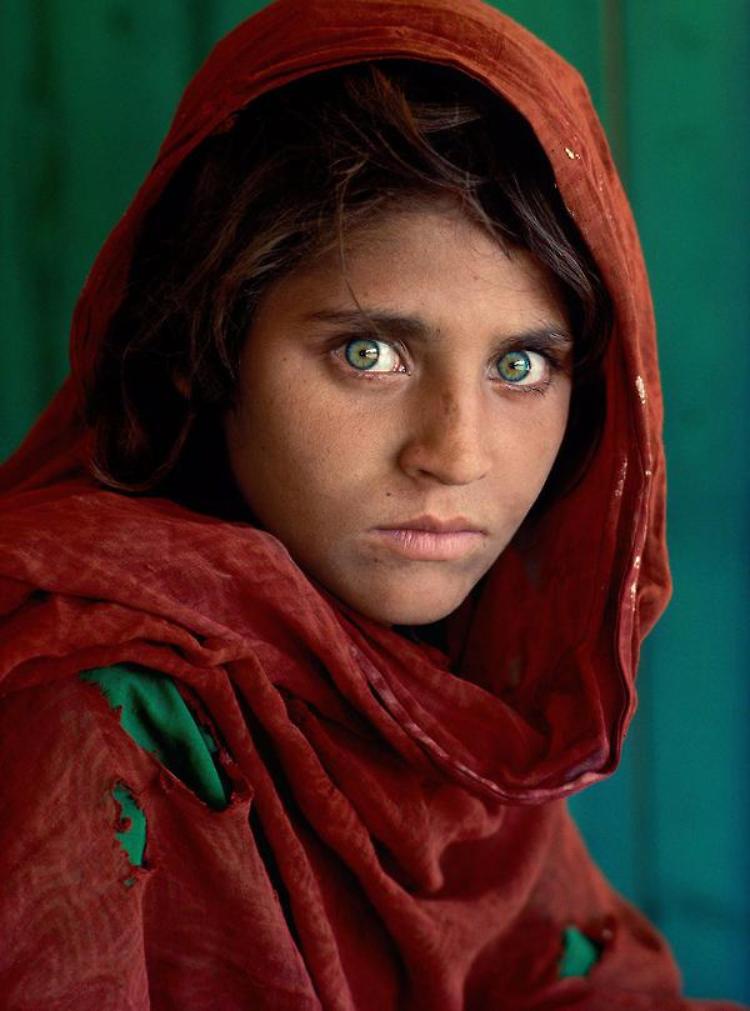 McCurry: "La ragazza afghana della foto sarà nascosta'