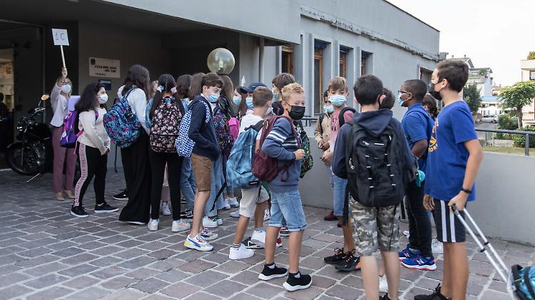 All’Anna Frank la prima campanella è già suonata