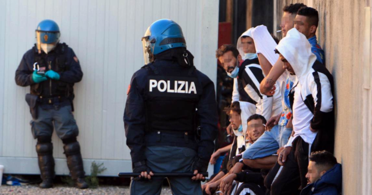Aggredisce due carabinieri, rimpatrio coatto per un 31enne marocchino 