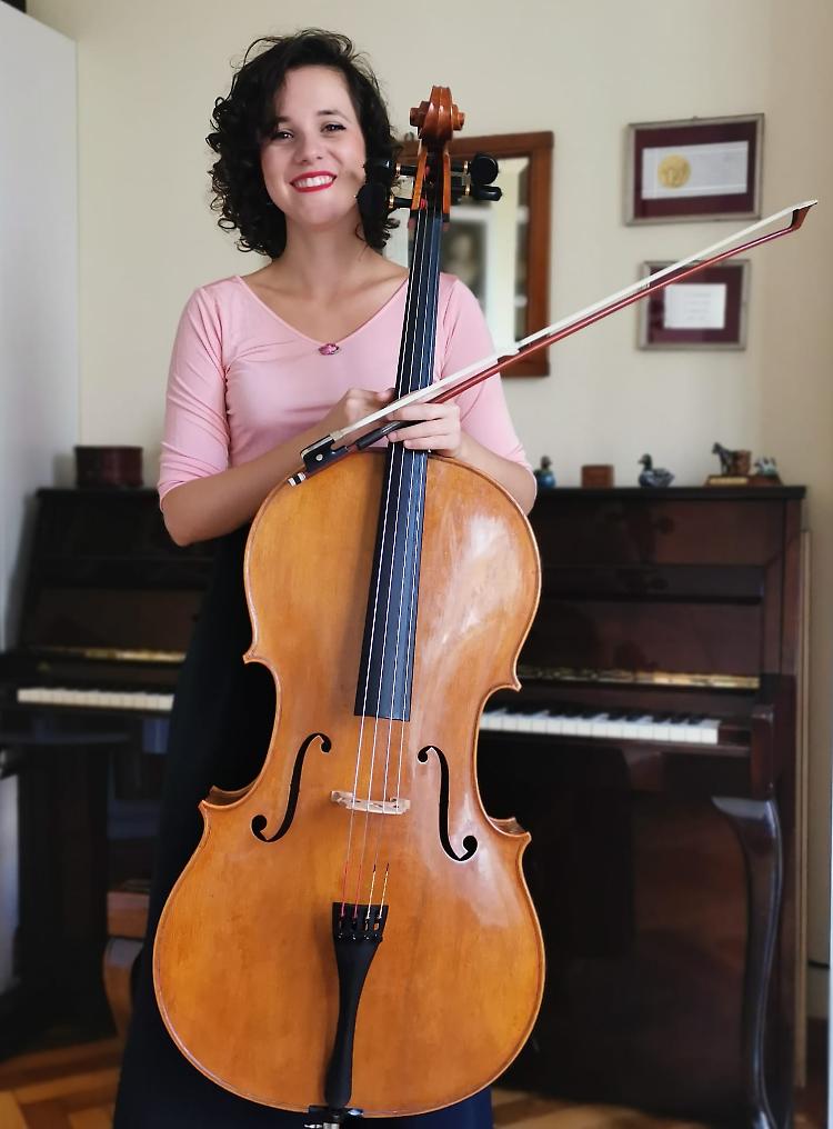 Arianna De Martino fa vibrare il violoncello 'mai costruito' di Morassi