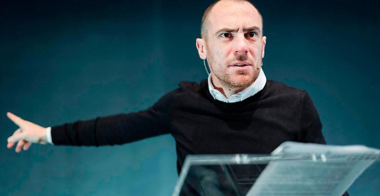 Teatro Comunale, leggerezza e  profondità nella stagione dell’amore