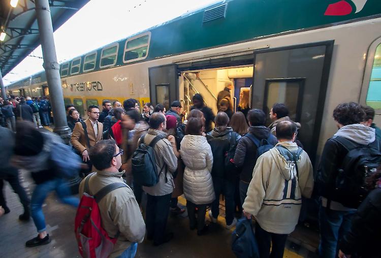 Treni, Terzi striglia Trenord: «Bisogna migliorare subito»