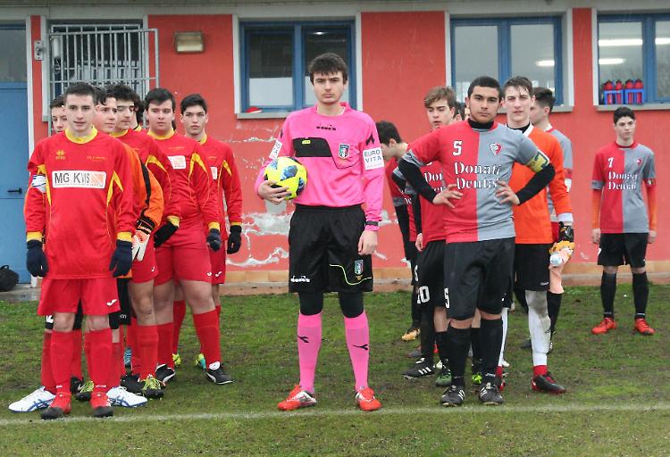 Grave carenza di arbitri, slittano 56 gare Allievi Under 17