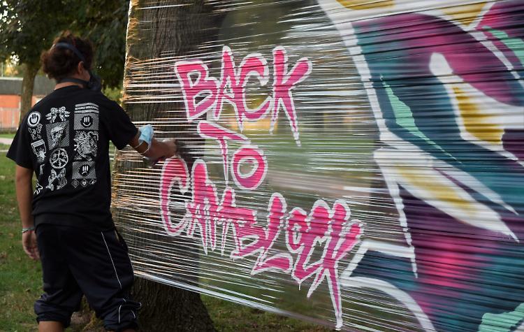 Il Cambonino è il regno della street art: 200 giovani in festa