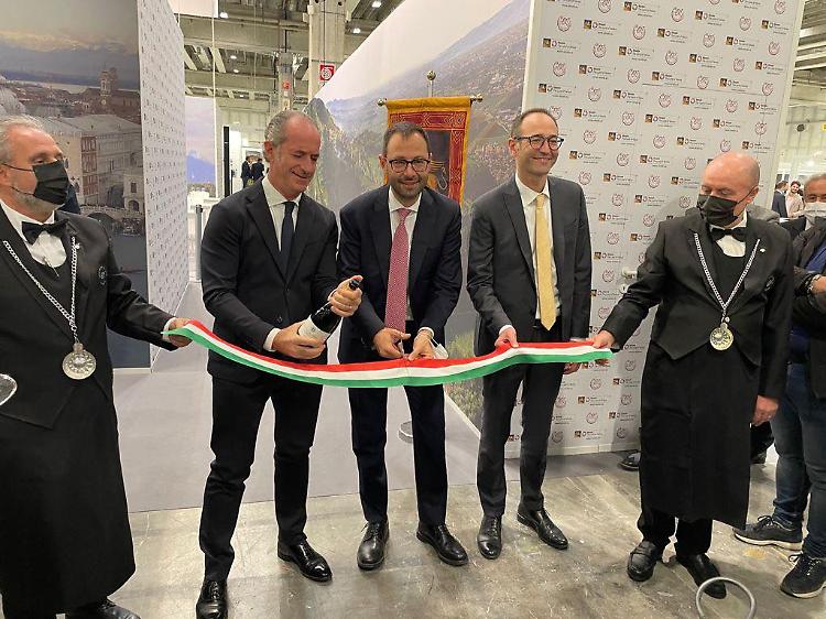 Vinitaly: all'edizione speciale della Fiera si riflette sul futuro del comparto