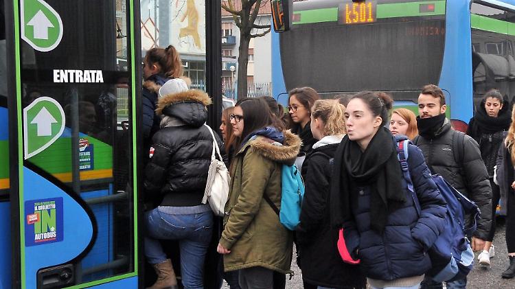 Un autista su cinque senza Green pass: trasporti a singhiozzo