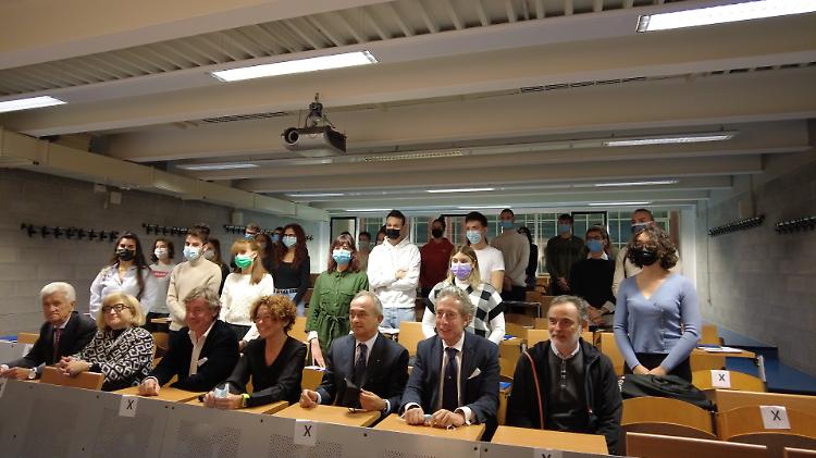 Produzioni cosmetiche 4.0: inaugurazione della terza edizione del corso