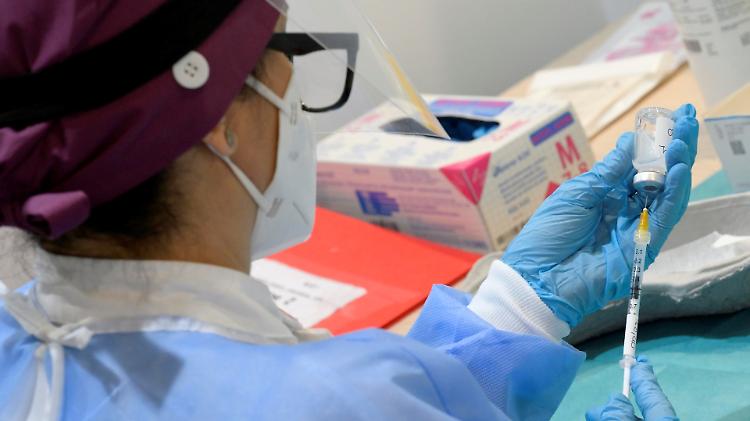 Cremona, in una settimana 1.281 nuovi vaccinati