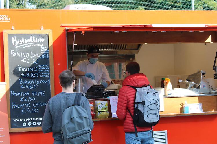 BonBistrot, il food truck per studenti con cibo buono ed inclusivo 