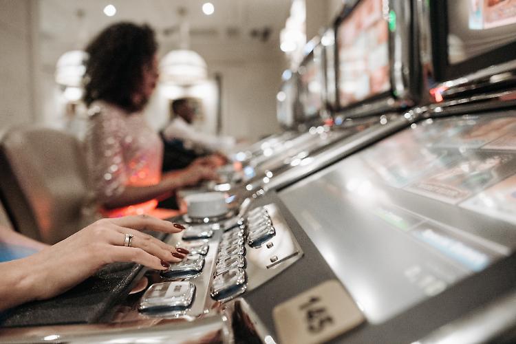 Gioco d'azzardo, sportello a Sospiro
