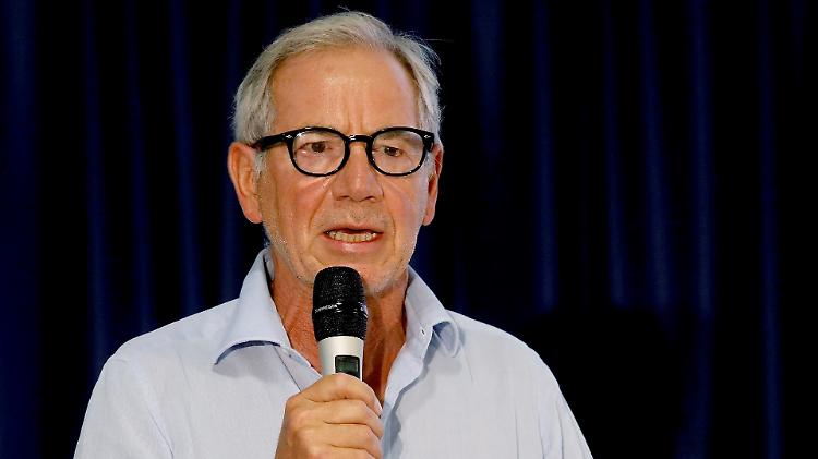 Lombardia, Bertolaso: "La situazione potrebbe cambiare da bianca a gialla"