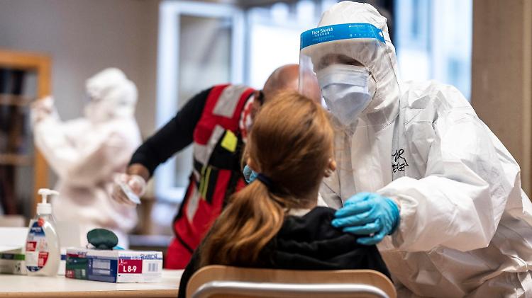 Cremona, è allarme contagi nelle scuole della provincia
