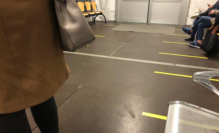 Ospedale, «In attesa sotto una tenda». Ma l’Asst: «Unica soluzione»
