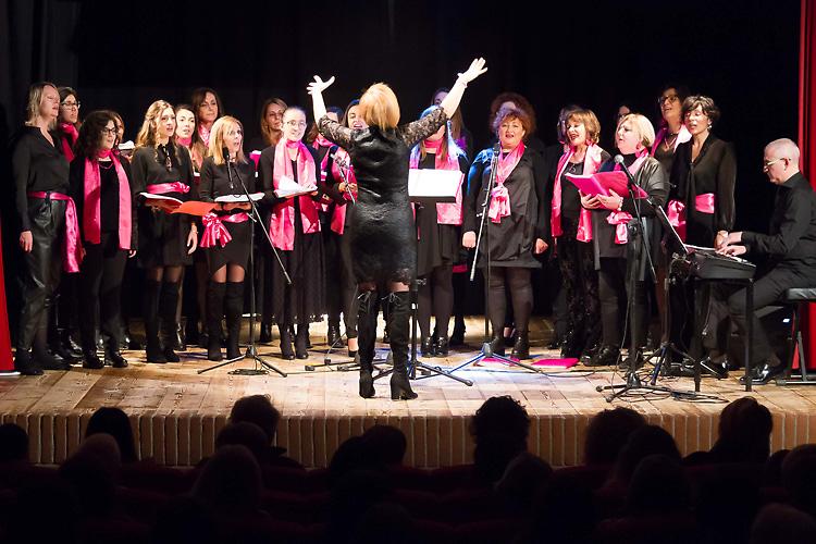 Concerto del coro femminile Pink Voices diretto da Mimma D’Avossa