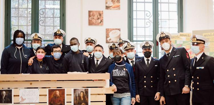 A scuola con la Marina Militare: lezioni sulla Nave Italia