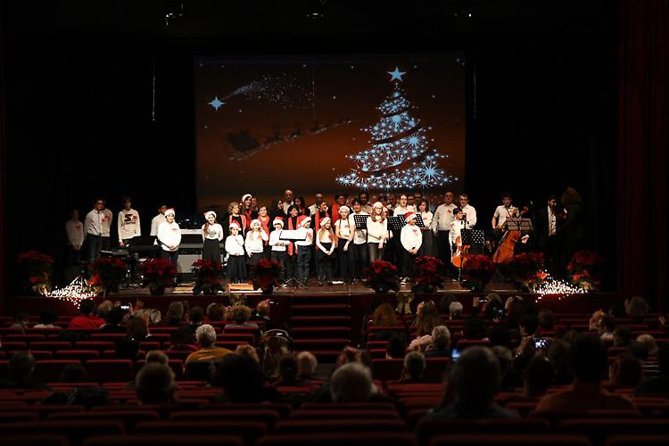 Concerto di Natale. Classi di musica classica dell'Istituto Folcioni