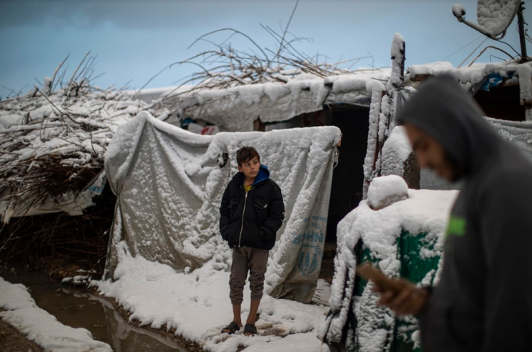 Afghanistan e Siria: corsa per salvare 3, 3 milioni di rifugiati dal gelo