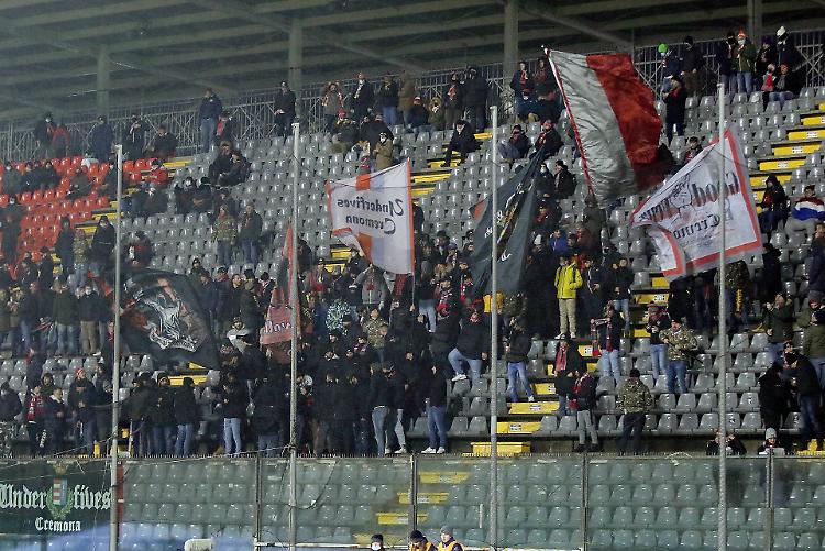 Serie B, si torna in campo nel 2022: rinviate le gare del 26 e del 29