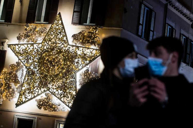 Covid: feste all'aperto vietate fino al 31 gennaio