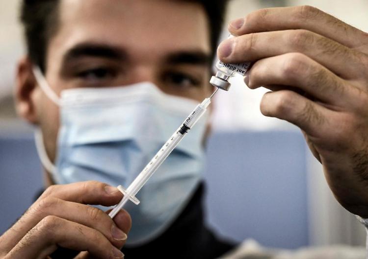 Covid, in Lombardia le vaccinazioni proseguono a gran ritmo