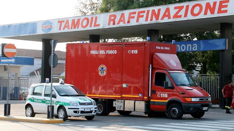 Bissolati: "La Tamoil inquina ancora, rilevati idrocarburi spessi fino a 70 centimetri" 
