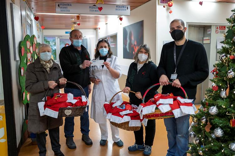 Il grande cuore dei Donatori di sangue, 5mila euro alla Pediatria dell'Istituto Tumori