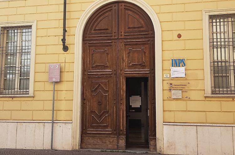 Centro per l'impiego in stallo, la nuova sede non si trova