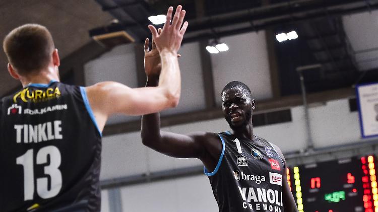 Basket serie A: Vanoli che successo, Venezia cede (85-82)