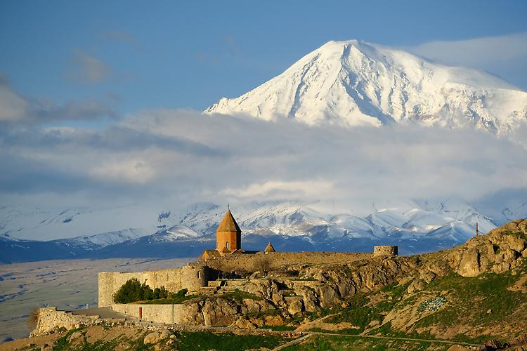 Incontro con Stefano Negri e le sue foto di Islanda, Armenia, USA