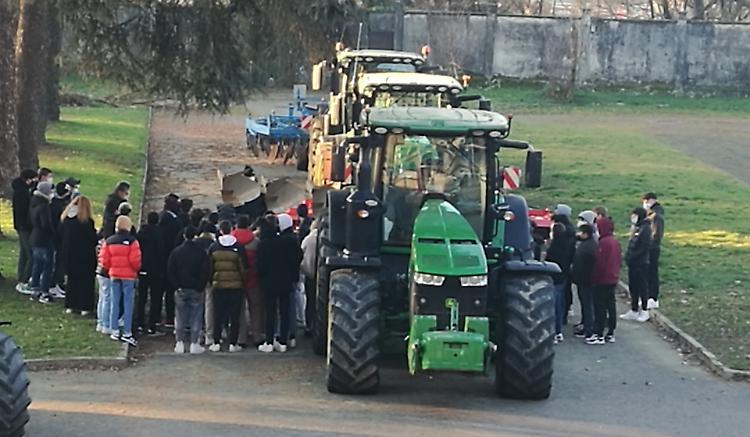 Stanga, scuola all’aperto. E si impara  «sul campo» 