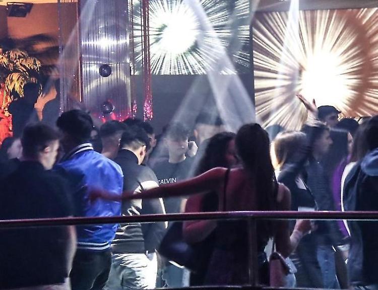 Discoteche riaperte, il ritorno del popolo della notte: «Una liberazione»