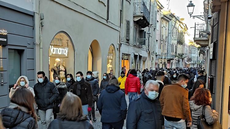 Crema, record di vetrine in città: 30 in più rispetto al periodo pre pandemia