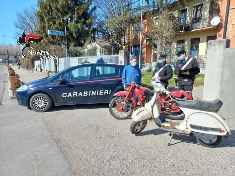 Ritrova la Moto Guzzi rubata del papà:  «Ringrazio i carabinieri, era un ricordo importante»