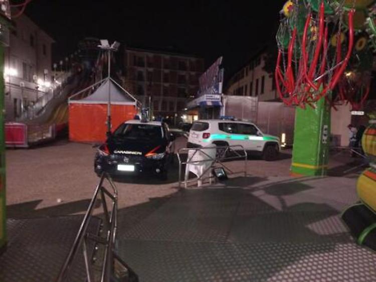 Sbalzata da giostra: morta 15enne nel Novarese