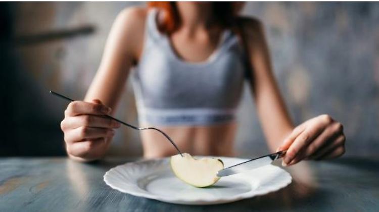 Anoressia e bulimia: casi raddoppiati tra i giovani