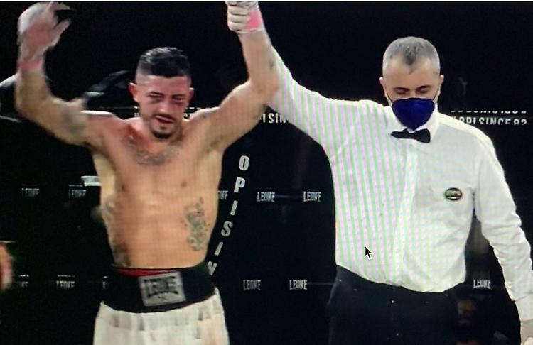 CAMPIONE ITALIANO: Nicholas Esposito si conferma re dei Welter